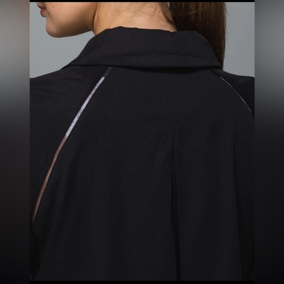 Lululemon Soft Summer Black Asymmetrical Zip Lightweight Vent Jacket NO SIZE - Picture 5 of 13